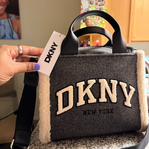 NWT DKNY Hadlee Tote - Picture 1 of 9